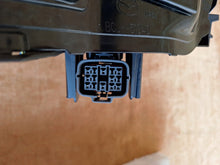 Laden Sie das Bild in den Galerie-Viewer, Frontscheinwerfer Mazda 3 BCJH-51040 LED Links Scheinwerfer Headlight