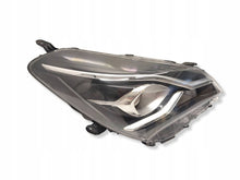 Laden Sie das Bild in den Galerie-Viewer, Frontscheinwerfer Toyota Yaris Rechts Scheinwerfer Headlight SCH9501417816ui