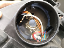 Laden Sie das Bild in den Galerie-Viewer, Frontscheinwerfer VW Jetta 1K6941031 1307329090 Links Scheinwerfer Headlight SCH9516564228aa
