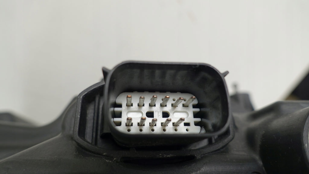 Frontscheinwerfer Ford Focus Xenon Links Scheinwerfer Headlight SCH6630817339ai