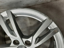 Laden Sie das Bild in den Galerie-Viewer, 4x Alufelge 17 Zoll 6.5" 5x112 43ET Glanz Silber 8V0601025DK Audi Rim Wheel FEL6381213204pz