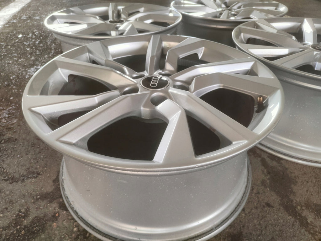 4x Alufelge 18 Zoll 8.5" 5x112 50ET Glanz Silber 8S0601025AN Audi Tt Rim Wheel FEL5825374094sj