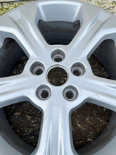 Load image into Gallery viewer, 1x Alufelge 17 Zoll 7.0" 5x108 50ET Glanz Silber LJ6C-1007-B2A Ford Kuga FEL7790894645cf