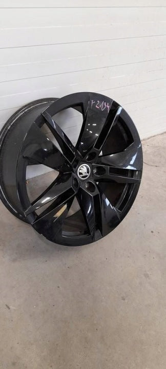 1x Alufelge 19 Zoll 8.0" 5x112 45ET Skoda Enyaq Rim Wheel FEL6920776065wm