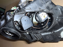 Laden Sie das Bild in den Galerie-Viewer, Frontscheinwerfer Citroën C4 1ZS00932705 Xenon Links Scheinwerfer Headlight