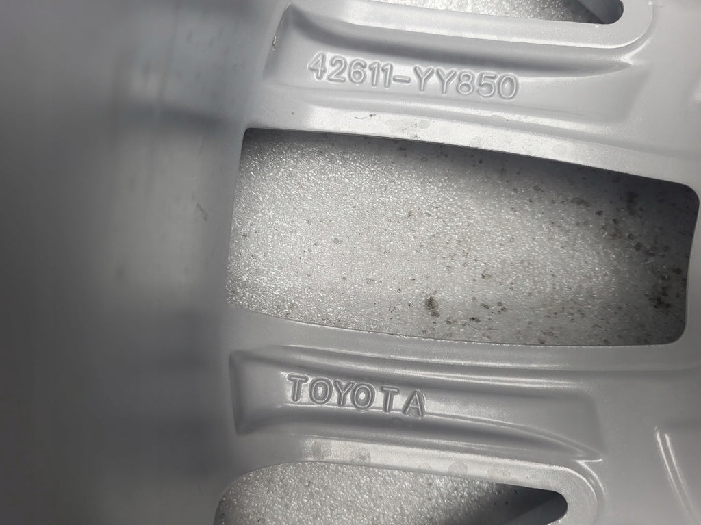 1x Alufelge 17 Zoll 7.5" 5x114.3 40ET Glanz Silber PW457-02003 Toyota Corolla FEL5863721560az