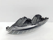 Laden Sie das Bild in den Galerie-Viewer, Frontscheinwerfer Skoda Fabia III Links Scheinwerfer Headlight SCH4025781417ok