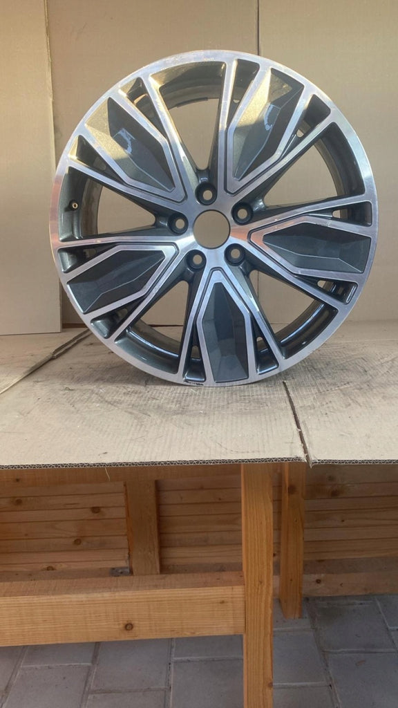 1x Alufelge 19 Zoll 8.0" 5x112 44ET 8B3601025AT Audi A5 Rim Wheel FEL1883189130ti