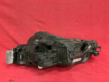 Laden Sie das Bild in den Galerie-Viewer, Frontscheinwerfer Skoda Superb III 3V1941016C Full LED Rechts Headlight