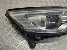 Laden Sie das Bild in den Galerie-Viewer, Frontscheinwerfer Renault Scenic Rechts Scheinwerfer Headlight SCH6638942154zd