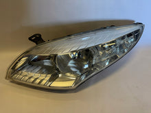 Laden Sie das Bild in den Galerie-Viewer, Frontscheinwerfer Renault Megane III 260600017R Links Scheinwerfer Headlight SCH7073234602nm