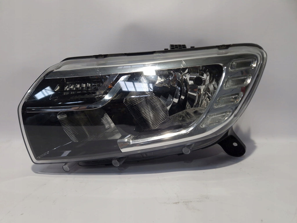 Frontscheinwerfer Dacia Sandero II 260608143R Links Scheinwerfer Headlight