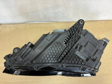Laden Sie das Bild in den Galerie-Viewer, Frontscheinwerfer Skoda Superb III 3V1941015D 3V1941016D Full LED Ein Satz SCH3212281722ks