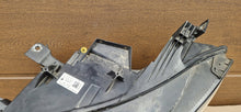 Laden Sie das Bild in den Galerie-Viewer, Frontscheinwerfer Cupra Born 10F941007H Links Scheinwerfer Headlight SCH2824810331li
