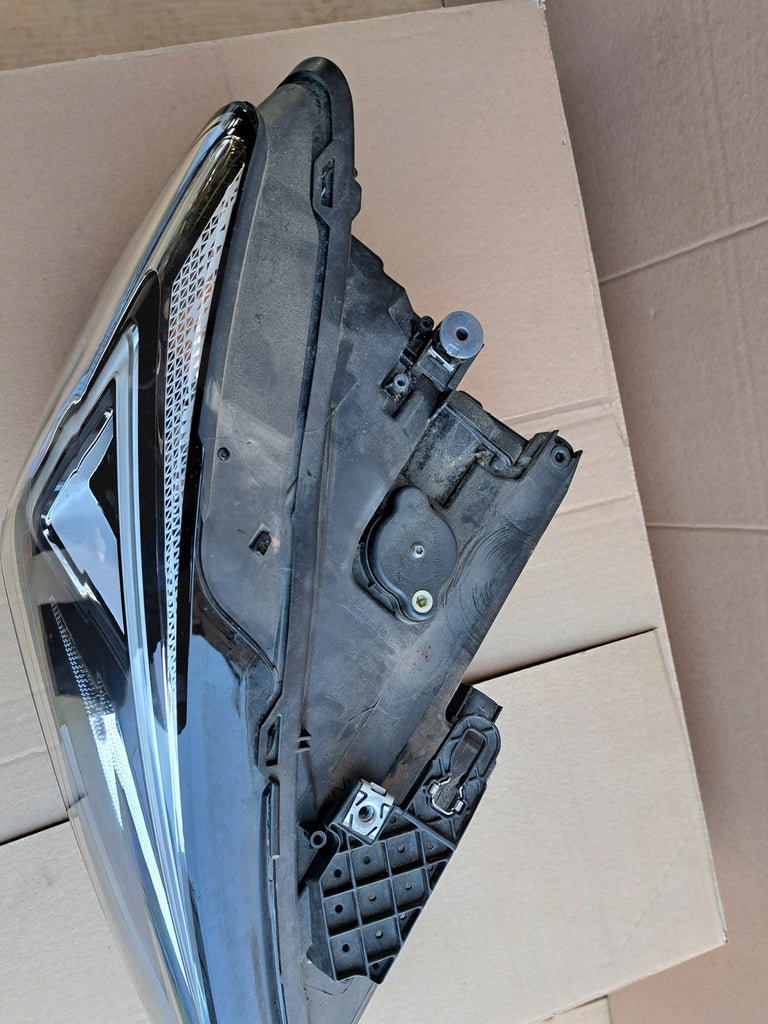 Frontscheinwerfer Cupra Formentor 5FG941008E Rechts Scheinwerfer Headlight