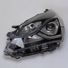 Load image into Gallery viewer, Frontscheinwerfer Toyota Yaris Links Scheinwerfer Headlight