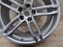 Laden Sie das Bild in den Galerie-Viewer, 1x Alufelge 19 Zoll 95B601025BC Porsche Macan Rim Wheel