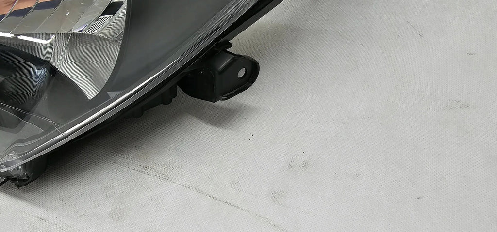 Frontscheinwerfer Toyota Yaris Links Scheinwerfer Headlight