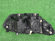 Laden Sie das Bild in den Galerie-Viewer, Frontscheinwerfer BMW 1 F21 F20 1EG011919-01 LED Links Scheinwerfer Headlight SCH9566855515vz