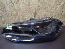 Laden Sie das Bild in den Galerie-Viewer, Frontscheinwerfer VW Polo 2G1941005 Links Scheinwerfer Headlight