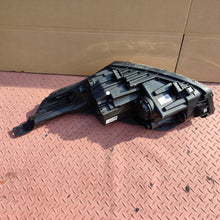 Laden Sie das Bild in den Galerie-Viewer, Frontscheinwerfer Kia Ceed 92102J7500 Full LED Rechts Scheinwerfer Headlight