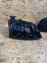 Laden Sie das Bild in den Galerie-Viewer, Frontscheinwerfer Renault 5 260559754R Ein Satz Scheinwerfer Headlight SCH5791485728dv