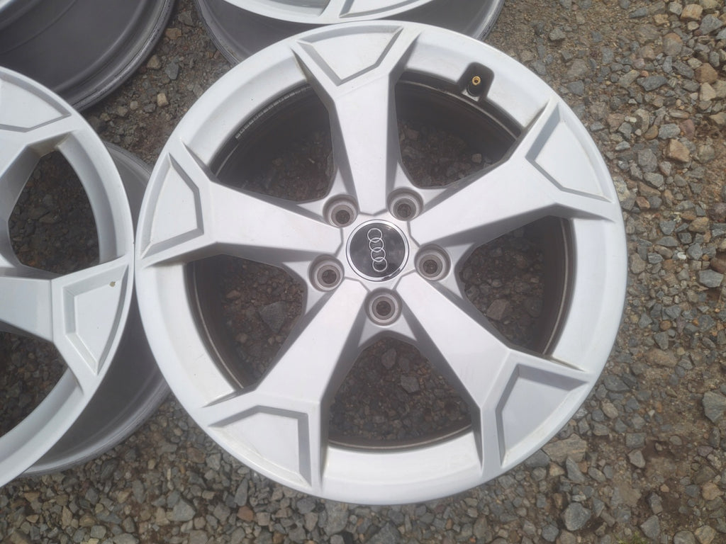 4x Alufelge 17 Zoll 6.5" 5x112 38ET Glanz Schwarz 83A601025 Audi Rim Wheel FEL2341509248nf