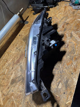 Laden Sie das Bild in den Galerie-Viewer, Frontscheinwerfer Maserati Levante 06701527190 Rechts Scheinwerfer Headlight SCH6476543444tq