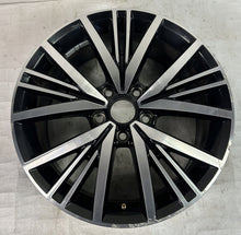 Load image into Gallery viewer, 1x Alufelge 17 Zoll 7.0&quot; 5x112 43ET 5C0601025BQ VW New Beetle Rim Wheel