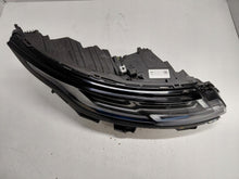 Laden Sie das Bild in den Galerie-Viewer, Frontscheinwerfer Land Rover Range Evoque II M8D2-13W029-HB Full LED Rechts SCH7048452379fu