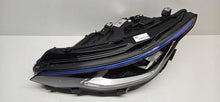 Laden Sie das Bild in den Galerie-Viewer, Frontscheinwerfer VW Golf VIII 5H1941035P LED Links Scheinwerfer Headlight SCH5045810817sg