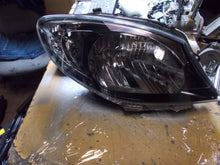 Laden Sie das Bild in den Galerie-Viewer, Frontscheinwerfer Mercedes-Benz Citan W415 Ein Stück (Rechts oder Links) SCH7474220836ey