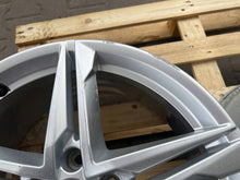 Laden Sie das Bild in den Galerie-Viewer, 1x Alufelge 18 Zoll 5x112 8W0601025EC Audi A4 Rim Wheel FEL2453974207yf