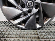 Load image into Gallery viewer, 1x Alufelge 17 Zoll 7.0" 5x114.3 40ET MA156UA2A Nissan Qashqai I J12 Rim Wheel FEL6491550560wg