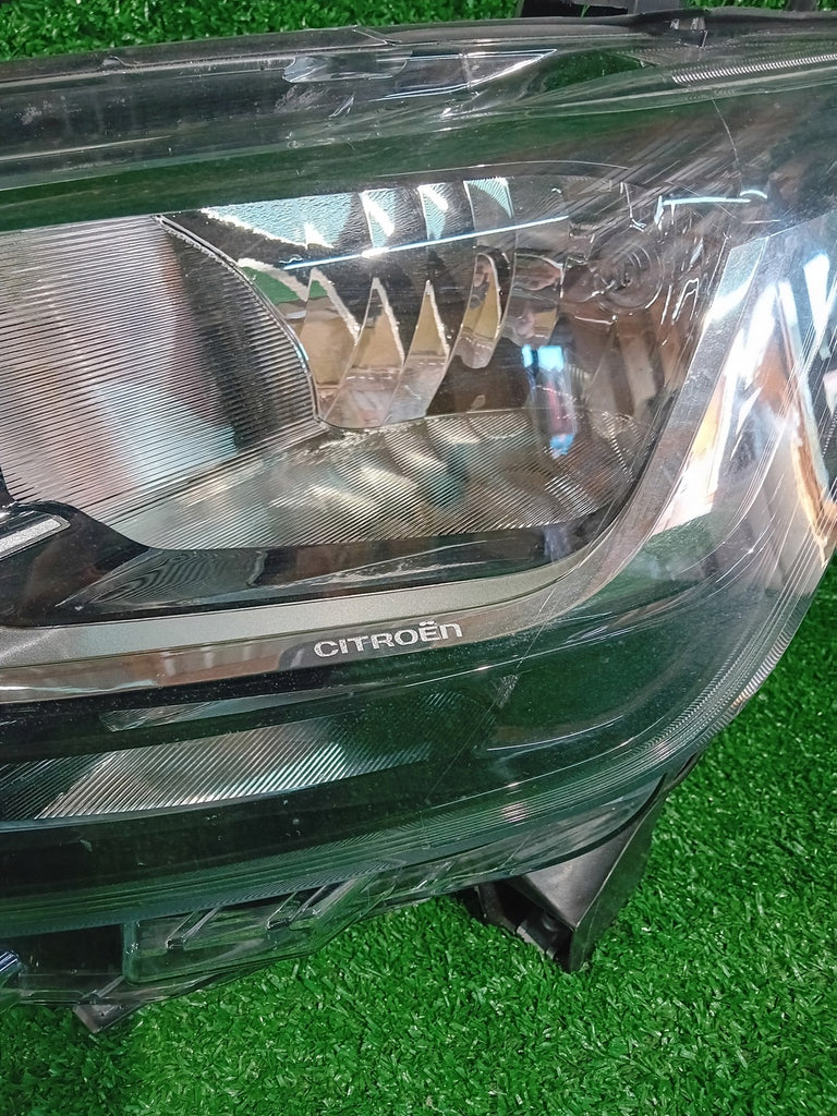 Frontscheinwerfer Citroën Berlingo 90146119 9816824BB0 Links Headlight