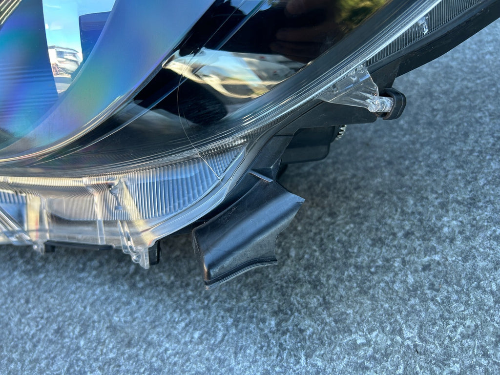 Frontscheinwerfer Toyota Yaris Links Scheinwerfer Headlight