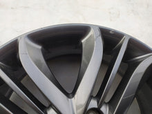 Load image into Gallery viewer, 1x Alufelge 17 Zoll 6.5" 5x114.3 50ET Glanz Graphit 52910-2Y600 Hyundai FEL5331083921je
