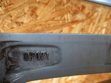 Laden Sie das Bild in den Galerie-Viewer, 1x Alufelge 16 Zoll 6.5&quot; 4x100 40ET Glanz Silber Opel Corsa D Rim Wheel