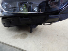 Laden Sie das Bild in den Galerie-Viewer, Frontscheinwerfer Mercedes-Benz W247 A2479062003 LED Rechts Headlight SCH7075210197fv