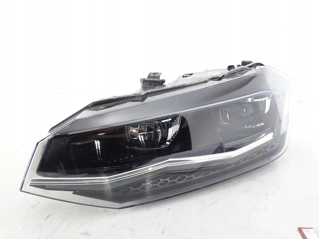 Frontscheinwerfer VW Polo 2G1941035B Links Scheinwerfer Headlight