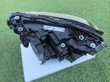 Laden Sie das Bild in den Galerie-Viewer, Frontscheinwerfer BMW 9503470-04 Rechts Scheinwerfer Headlight SCH6387779799wb