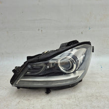 Laden Sie das Bild in den Galerie-Viewer, Frontscheinwerfer Mercedes-Benz W204 A2048204339 Links Scheinwerfer Headlight SCH4280664081zi