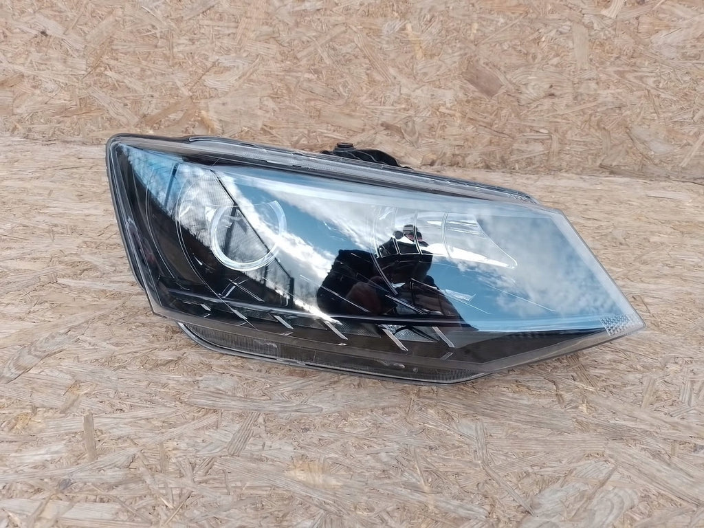 Frontscheinwerfer Skoda Fabia III 6V1941016B Rechts Scheinwerfer Headlight SCH3840848008dz