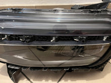 Laden Sie das Bild in den Galerie-Viewer, Frontscheinwerfer Jeep 522187190 Links Scheinwerfer Headlight SCH2924315980mc