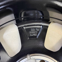 Load image into Gallery viewer, 1x Alufelge 17 Zoll 6.5" 6x114.3 50ET VW Rim Wheel FEL2106817977ac