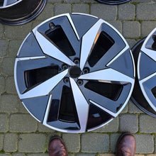 Load image into Gallery viewer, 1x Alufelge 20 Zoll 9.0" 5x108 42ET 11A601025J VW I Rim Wheel FEL4423965557mp