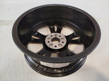 Laden Sie das Bild in den Galerie-Viewer, 1x Alufelge 18 Zoll 7.5&quot; 5x112 52ET A4474014400 Mercedes-Benz Vito W447