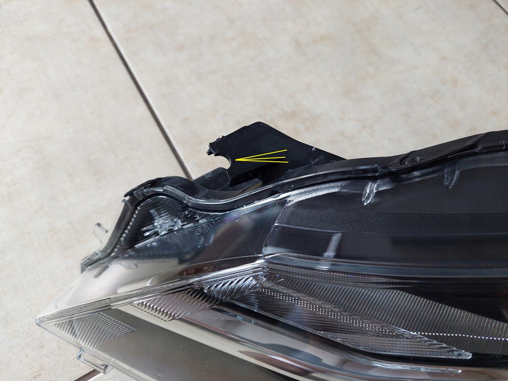 Frontscheinwerfer Toyota Yaris LED Ein Stück (Rechts oder Links) Headlight