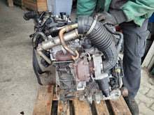 Load image into Gallery viewer, Motor Audi A4 B8 CAGA 2.0 TDI 143PS 105kW 119TKm Diesel Engine Komplett