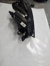 Load image into Gallery viewer, Frontscheinwerfer Skoda 3P1941015 Links Scheinwerfer Headlight SCH5180015927md